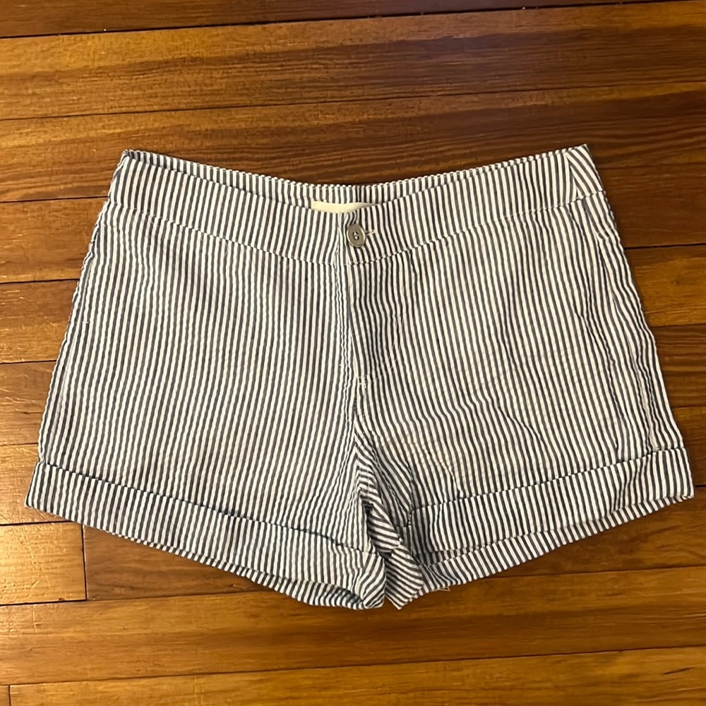Searsucker shorts